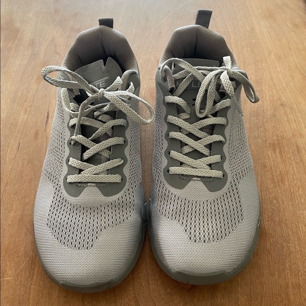 Hylete Circuit 2 training shoes male  7.5 or female 9. EUC worn only a few times